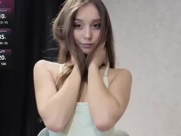 unearthly_julia - Live Cam Model Online on Ted's Cam Directory