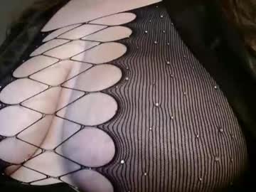 Vanessaryan69 • bigboobs • 30y • United States • public