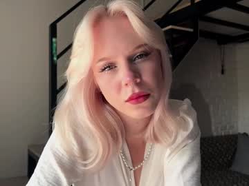 Venessabonavia • shy • 18y • chance to guess xD • public