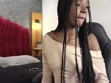 Victoria Noir 18 • ebony • 18y • In your fantasies • public