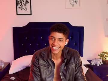 victorycassus - Live Cam Model Online on Ted's Cam Directory
