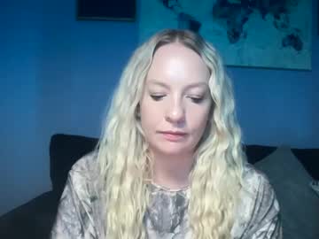 Vigilanteblondiexx • bigtits • Midwest, United States • public