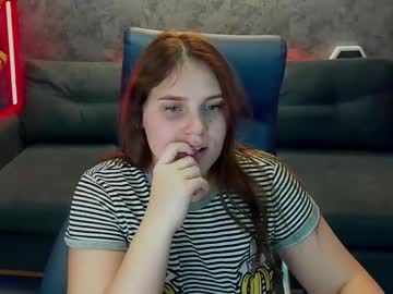 Live Milf Vinnasky, 28 yrs – Hot Milf Cams