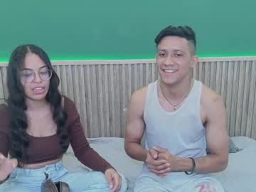 Violet And Dylan • couple • 0y • Far Far Away • public