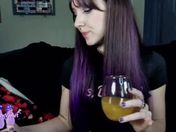 Violetvixen468 • cute • 0y • internet • public