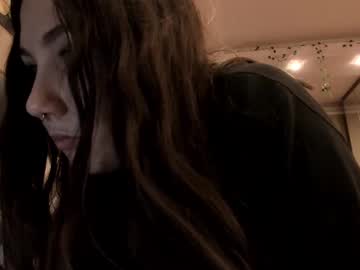 Viverlove • lovense • 19y • Right here! • public