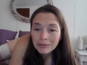 Vivi Bee • milf • 99y • chaturbate • public