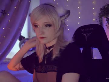 vronnier - Free Live Cam Model Online