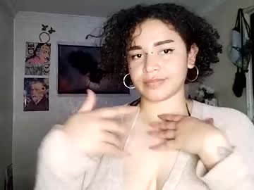 Wallace Juli • curvy • 26y • Bogota D.C., Colombia • public