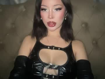 Weebu010 live cam profile photo — wifematerial — age 0 — NEAR YOU