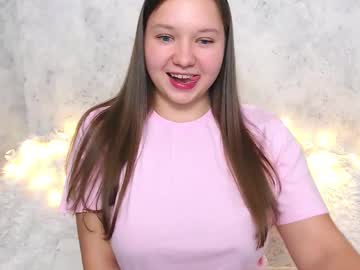 Wet  Molly • curvy • 22y • North Holland, Netherlands • public