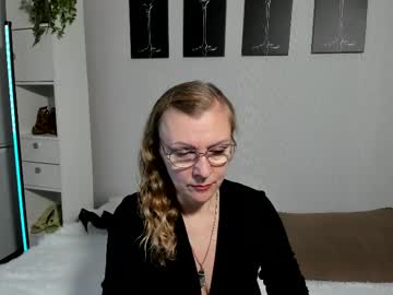 Wet Milff • goddess • 0y • Poland • public