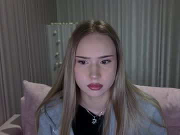 Live Feet Fetish Performer White__and__black, 18 yrs - Ted's Cam Directory