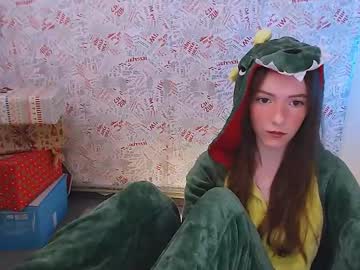 white_moon_stella_ - Free Live Cam Model Online