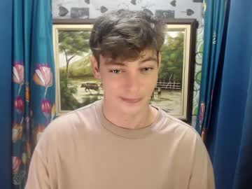 Live cam boy Whiteboyinasia, 28 yrs – Hot Male Cams