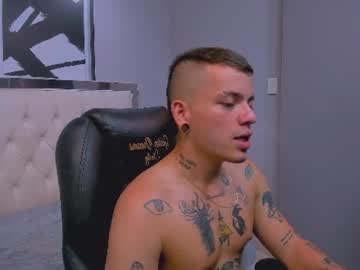 Live cam boy Wildthor26, 18 yrs – Hot Male Cams