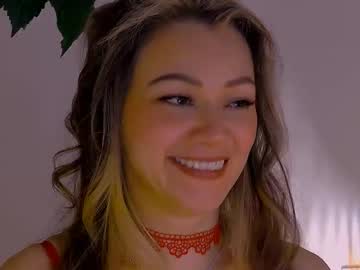 Worldsbaby • milf • 36y • Europe • public