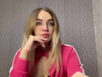 Xelindria • new • 24y • Here:) • public