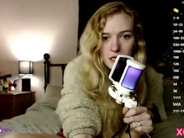 Xelliee Rosex • bigboobs • 29y • England, United Kingdom • public