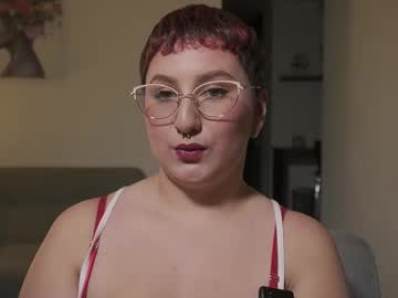 Ximenna Cruz  • curvy • 0y • My Home • public