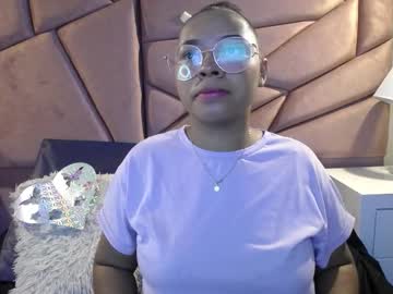 Xiomara 22  • natural • 21y • Latinoamerica • public