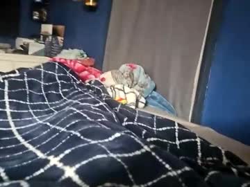 Xxfuntimesx • massage • 0y • The moon • public