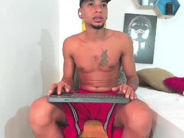 Y0ung Master  • cashmaster • 19y • Medellin • public