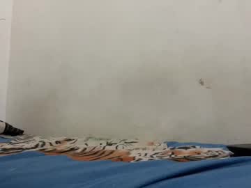 Y0ungwithbrowndick • indian • 23y • Hard in my room • private