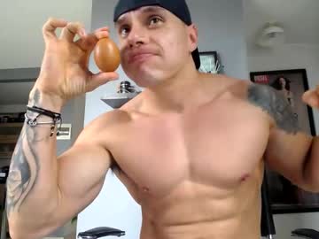 Yatho_ • muscleworship • . • public