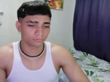 Live cam boy Yazzv – Hot Male Cams