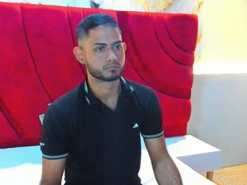 Live cam boy Yeferson_scott, 27 yrs – Hot Male Cams