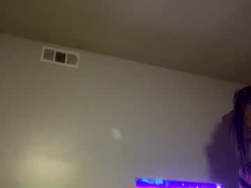 Yelladaniella • freaky • 35y • somewhere • public