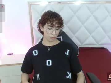 Live cam boy Yessy_tay – Hot Male Cams