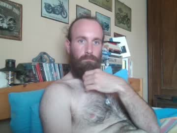 Yeti 92 • hairy • 0y • Somewhere • public