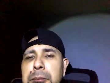 Yimikrikz • chilling • 34y • unknown • public