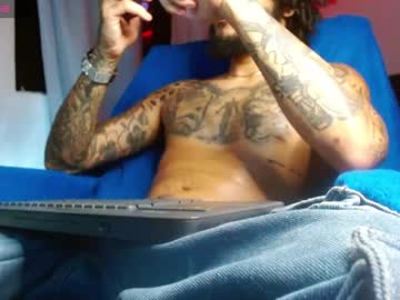 Yio  Cohen • bigcock • 28y • Colombia • public