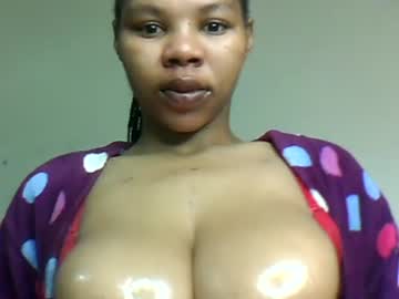 Live cam boy Yoncexx25, 31 yrs – Hot Male Cams