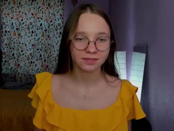 Your Leslie • petite • 24y • Lithuania • private