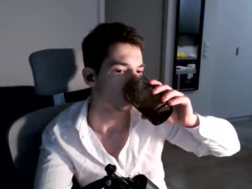 Yourethan • bigcock • 20y • German • public