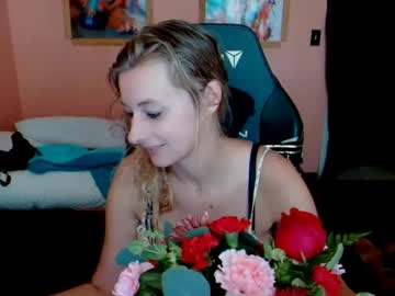 Yoursecretgirlfriend963 • blonde • 0y • Florida, United States • public