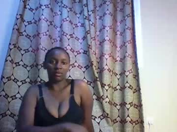 Yummyboobies20 • ebony • 22y • Nairobi County, Kenya • public