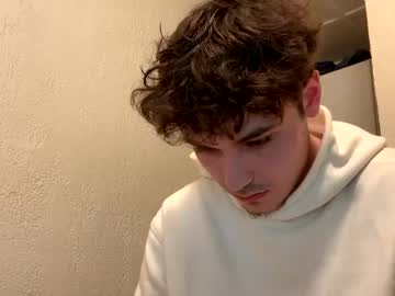 Live College Performer yungstudbev – profile photo, streaming now