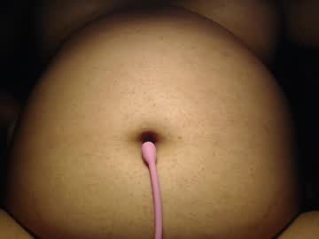 Yvie   • pregnant • 0y • - • public