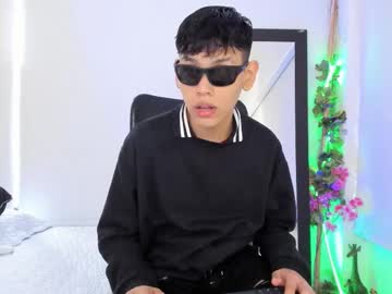 Live cam boy Zeus_blaze – Hot Gay Cams