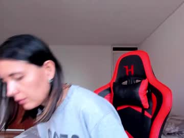 Zoe Jeane Beker • pantyhose • 29y • ?Your dreams? • public