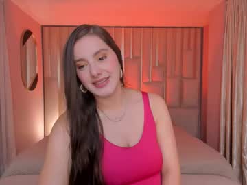 Zoeywalker  • curvy • 29y • Medellin, Colombia • public