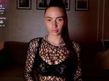  Moon Girl 18 live cam preview — HD — lovense — age 19