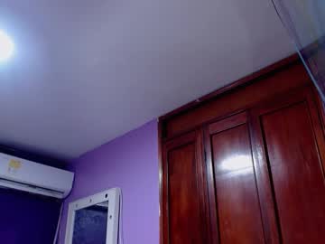 Live cam boy Alex_bigcumvez, 28 yrs – Hot Male Cams