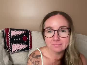 Ashley Lou live cam preview — new — age 0