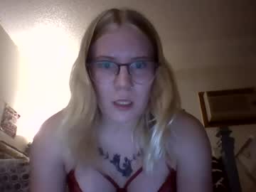 Aubryyavenged live cam preview — cowgirl — age 0